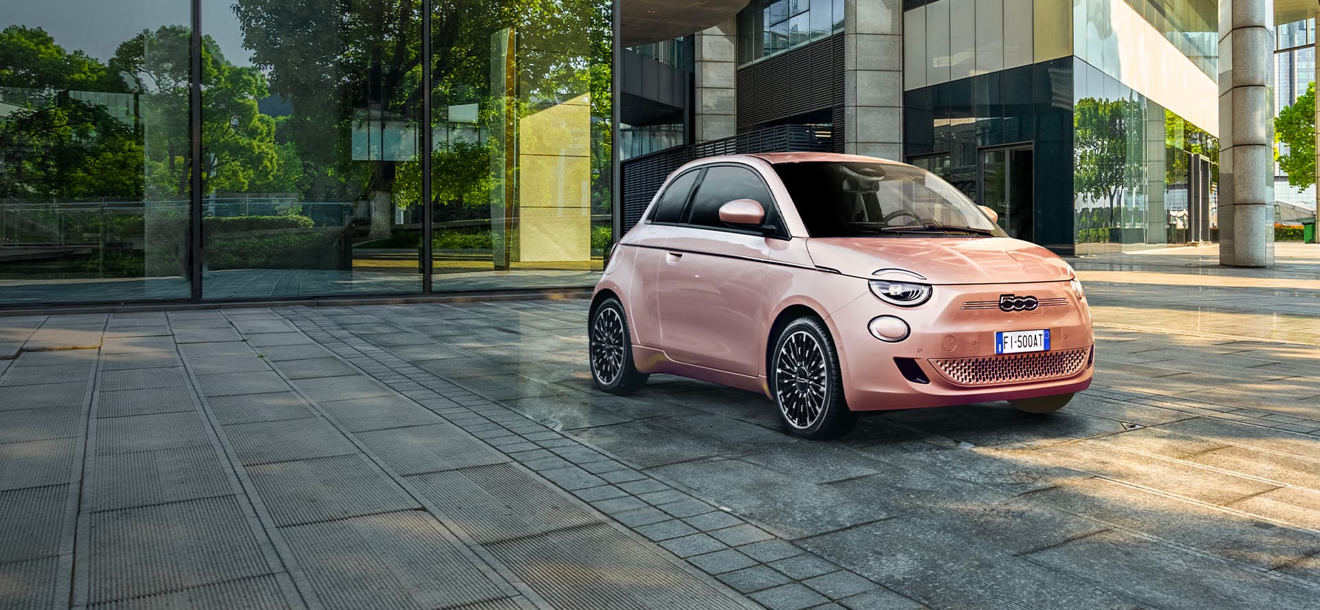 Fiat 500e 2024 ferdehátú